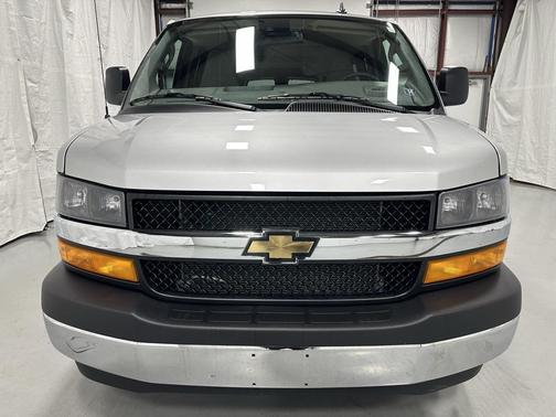 2025 Chevrolet Express 3500 RWD 3500 Extended Wheelbase LT