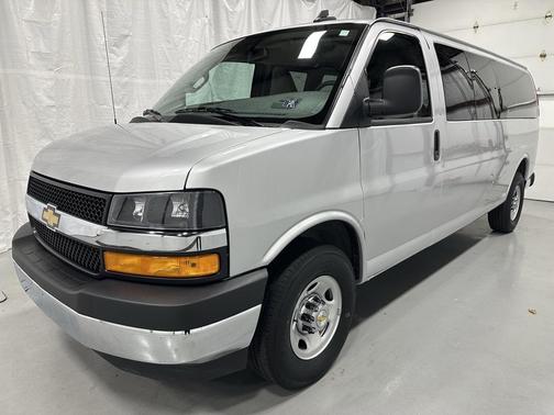 2025 Chevrolet Express 3500 RWD 3500 Extended Wheelbase LT