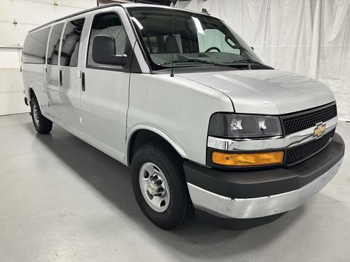 2025 Chevrolet Express 3500 RWD 3500 Extended Wheelbase LT