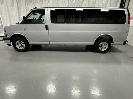 2025 Chevrolet Express 3500 RWD 3500 Extended Wheelbase LT