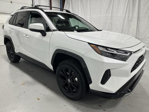 2024 Toyota RAV4 Hybrid SE