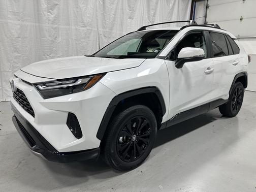 2024 Toyota RAV4 Hybrid SE