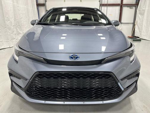 2025 Toyota Corolla Hybrid SE