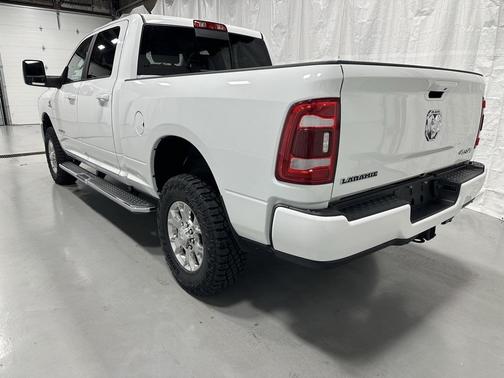 2024 RAM 2500 Laramie Crew Cab 4x4 6'4' Box
