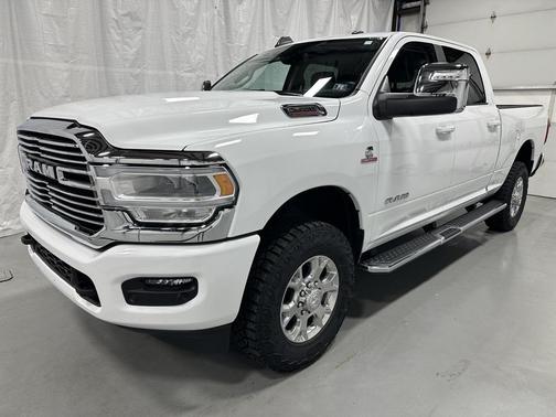 2024 RAM 2500 Laramie Crew Cab 4x4 6'4' Box