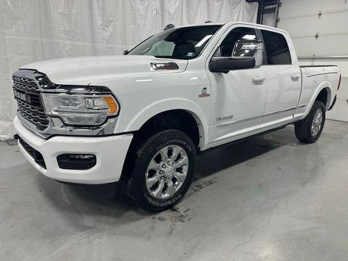 2024 RAM 2500 Limited Crew Cab 4x4 6'4' Box
