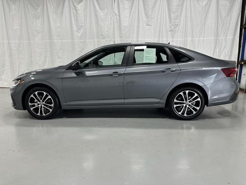 2025 Volkswagen Jetta 1.5T Sport