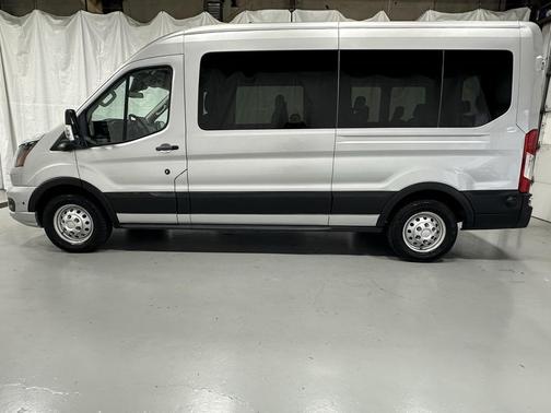 2024 Ford Transit-350 XLT