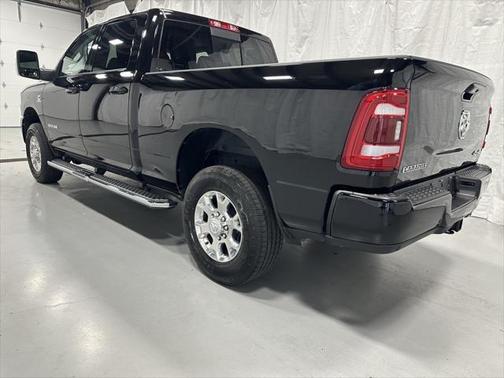 2024 RAM 3500 Laramie Crew Cab 4x4 6'4' Box