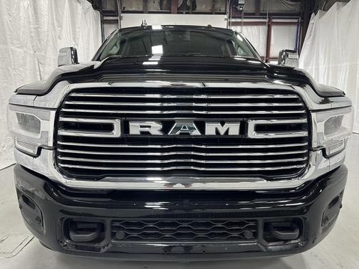2024 RAM 3500 Laramie Crew Cab 4x4 6'4' Box