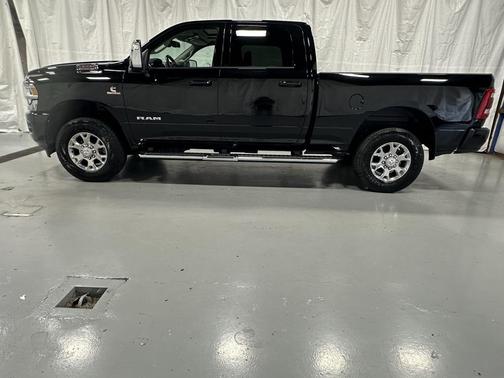 2024 RAM 3500 Laramie Crew Cab 4x4 6'4' Box