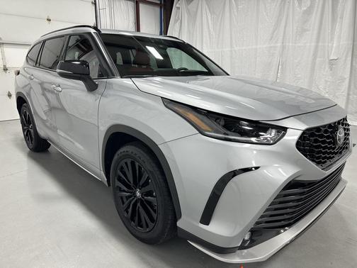 2025 Toyota Highlander XSE