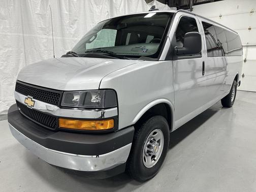 2025 Chevrolet Express 3500 RWD 3500 Extended Wheelbase LT