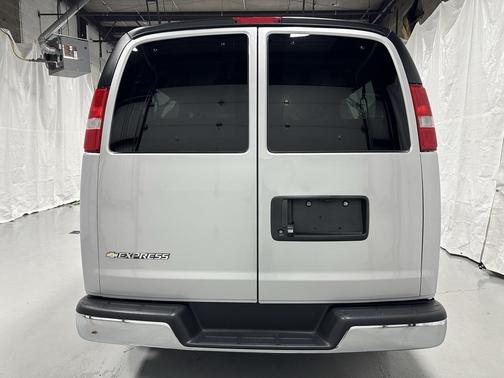 2025 Chevrolet Express 3500 RWD 3500 Extended Wheelbase LT