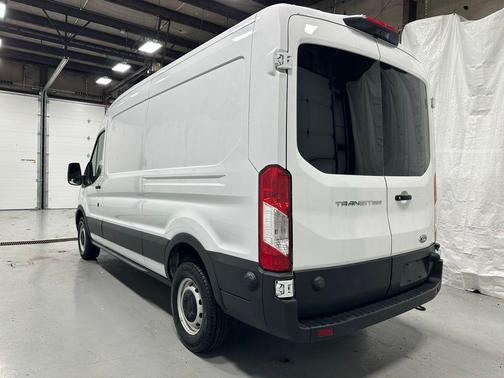 Oxford White 2024 Ford Transit-250 Base