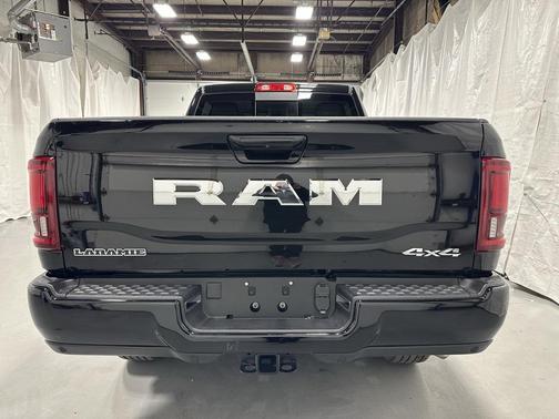 2025 RAM 2500 Laramie Crew Cab 4x4 6'4' Box