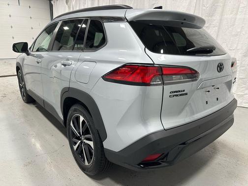 2025 Toyota Corolla Hybrid SE