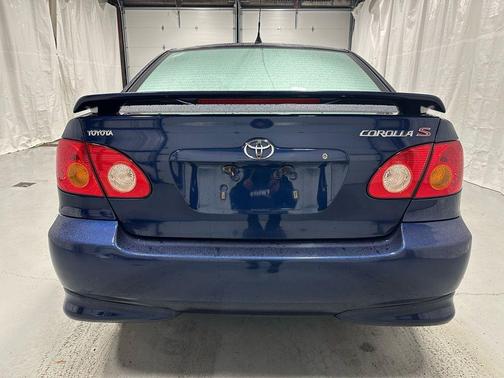 2004 Toyota Corolla S