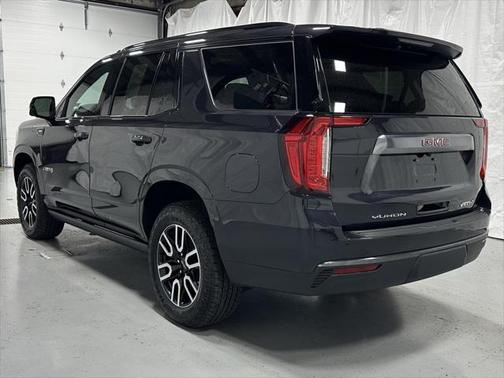 2024 GMC Yukon 4WD AT4