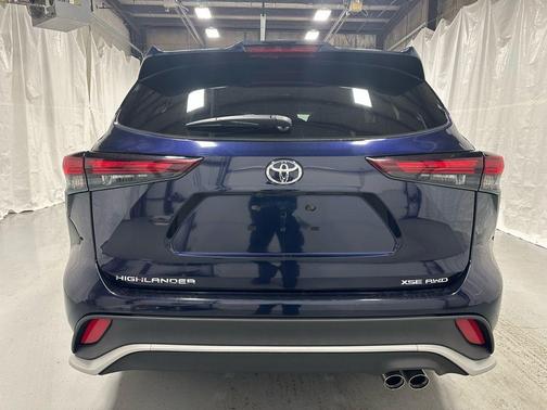 2025 Toyota Highlander XSE