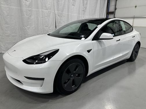 2023 Tesla Model 3 Standard Range