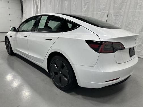 2023 Tesla Model 3 Standard Range