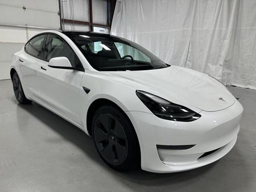 2023 Tesla Model 3 Standard Range