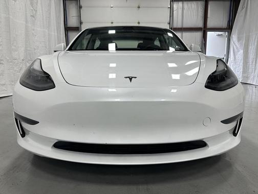2023 Tesla Model 3 Standard Range