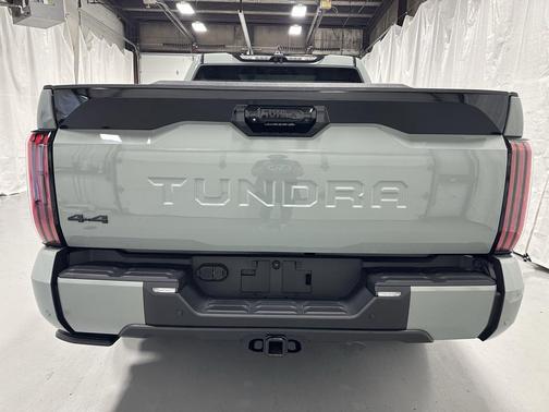 2024 Toyota Tundra Platinum