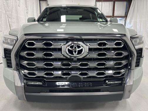 2024 Toyota Tundra Platinum