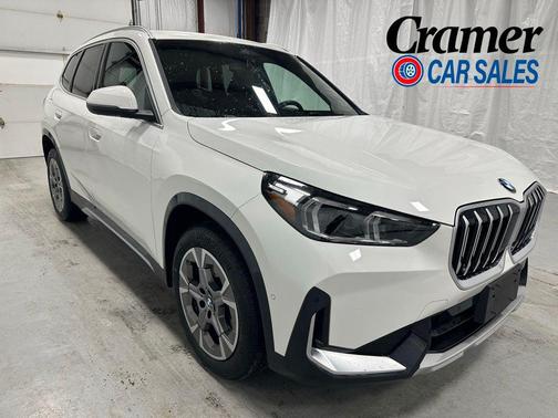 Alpine White 2025 BMW X1 xDrive28i