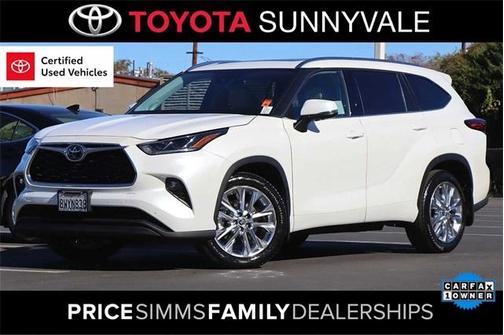 Photo 1 of 30 of 2021 Toyota Highlander Limited