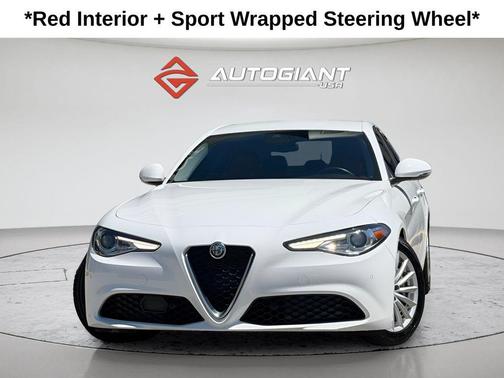 Alfa White 2021 Alfa Romeo Giulia Base