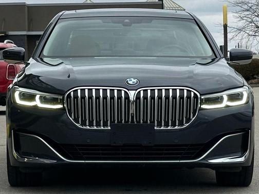 2020 BMW 750 i xDrive