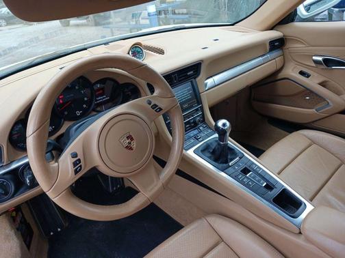 2013 Porsche 911 Carrera