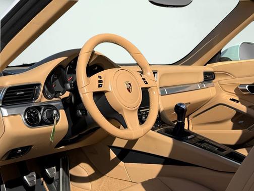 2013 Porsche 911 Carrera