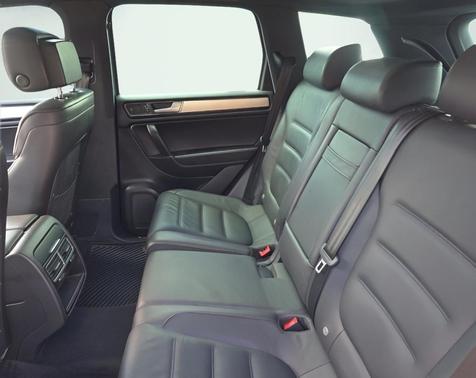 2017 Volkswagen Touareg V6 Wolfsburg Edition