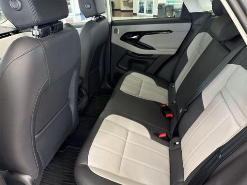 2025 Land Rover Range Rover Evoque Dynamic SE