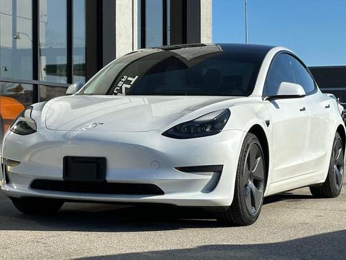 2023 Tesla Model 3 Standard Range