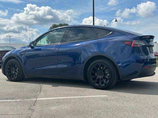 2021 Tesla Model Y Long Range Dual Motor All-Wheel Drive