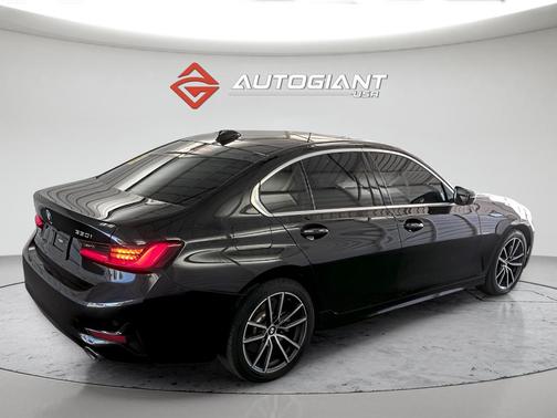 Black Sapphire Metallic 2019 BMW 330 xDrive