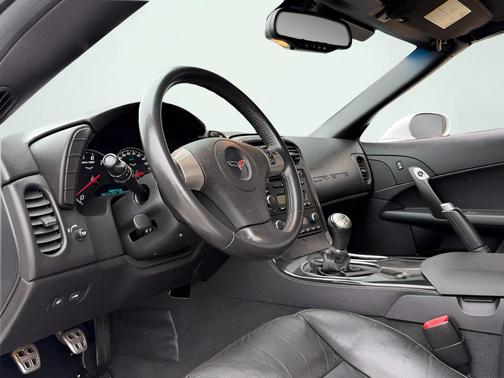 Arctic White 2011 Chevrolet Corvette Base