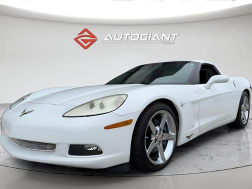 Arctic White 2011 Chevrolet Corvette Base