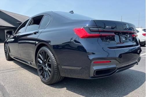 2022 BMW 750 i xDrive