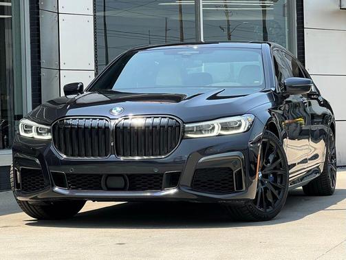 2022 BMW 750 i xDrive
