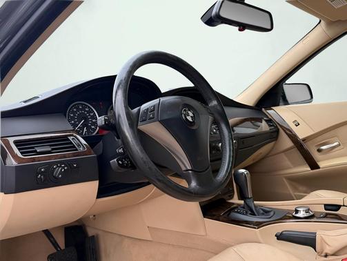 2005 BMW 545 545i