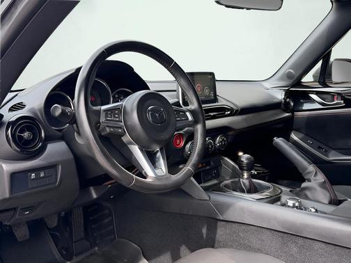 2016 Mazda MX-5 Miata Club