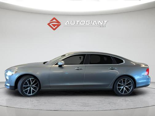 Gray Metallic 2018 Volvo S90 T5 Momentum