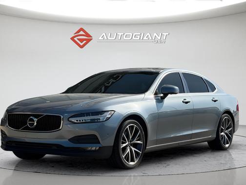 Gray Metallic 2018 Volvo S90 T5 Momentum