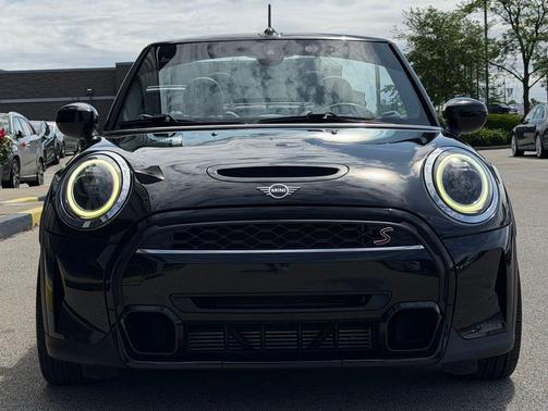 Midnight Black 2024 MINI Convertible Cooper S